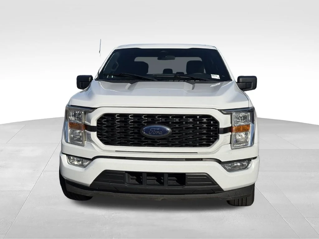 Used 2022 White Ford XL image 2