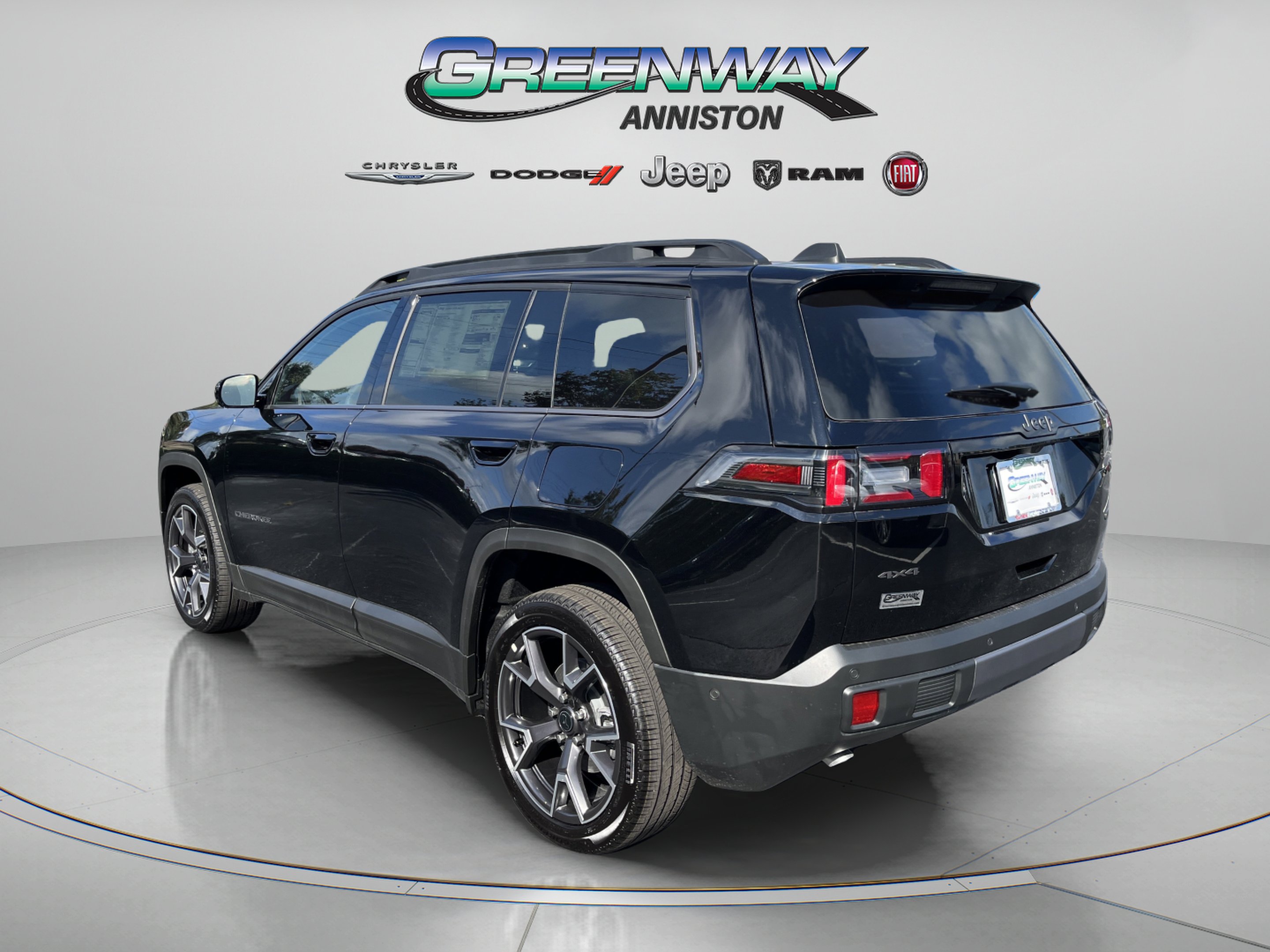 New 2026 Diamond Black Crystal Pearl-Coat Exterior Paint Jeep Overland image 5