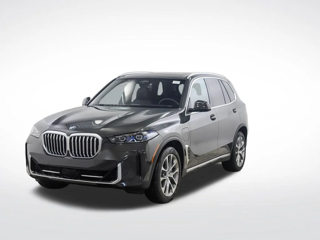 2026 BMW X5 xDrive50e's photo