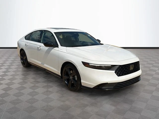 Used 2024  Honda Sport-L image 1
