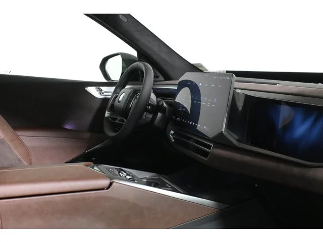 New 2027 Pine BMW 40 xDrive image 27
