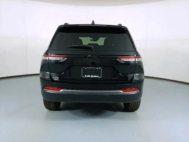 2026 Jeep Grand Cherokee Laredo - Photo 5