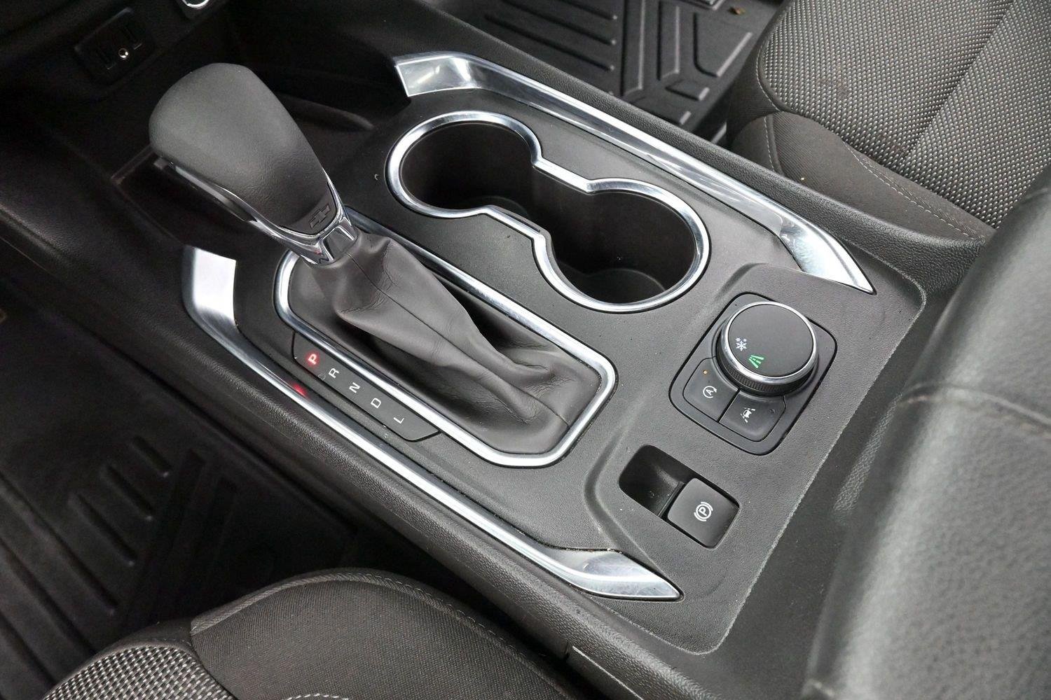 Used 2023 Mosaic Black Metallic Chevrolet LT Cloth image 24