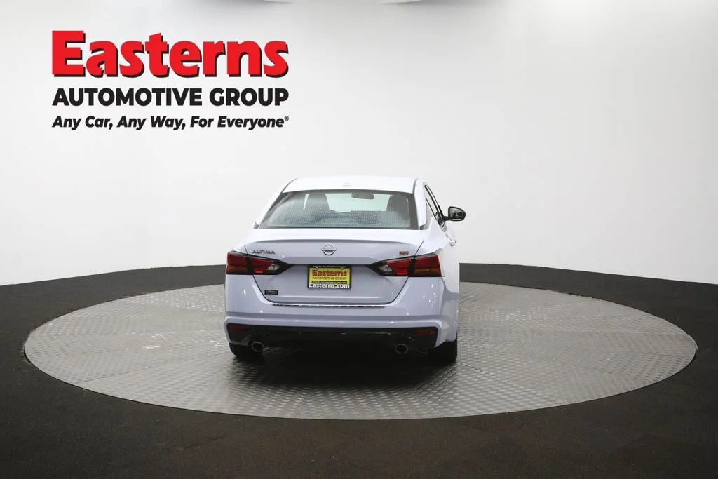 Used 2023 Gray Nissan 2.5 SR image 39