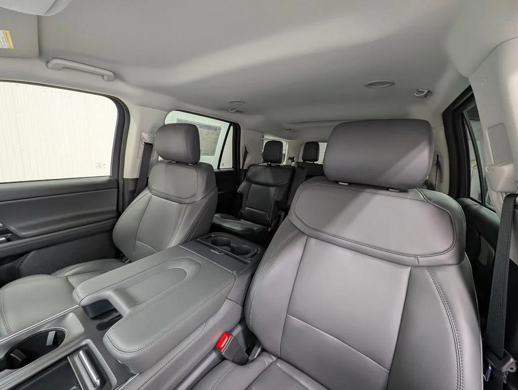 New 2027 Star White Metallic Tri-Coat Ford Active image 12