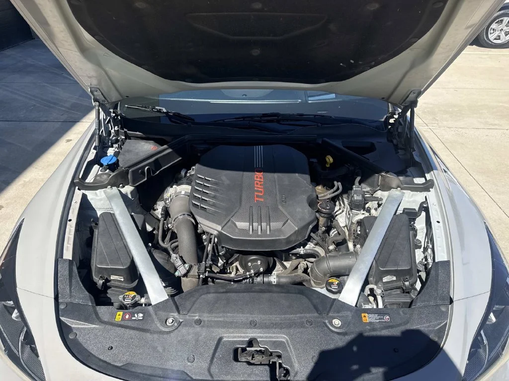 Used 2018 White Kia GT2 image 10