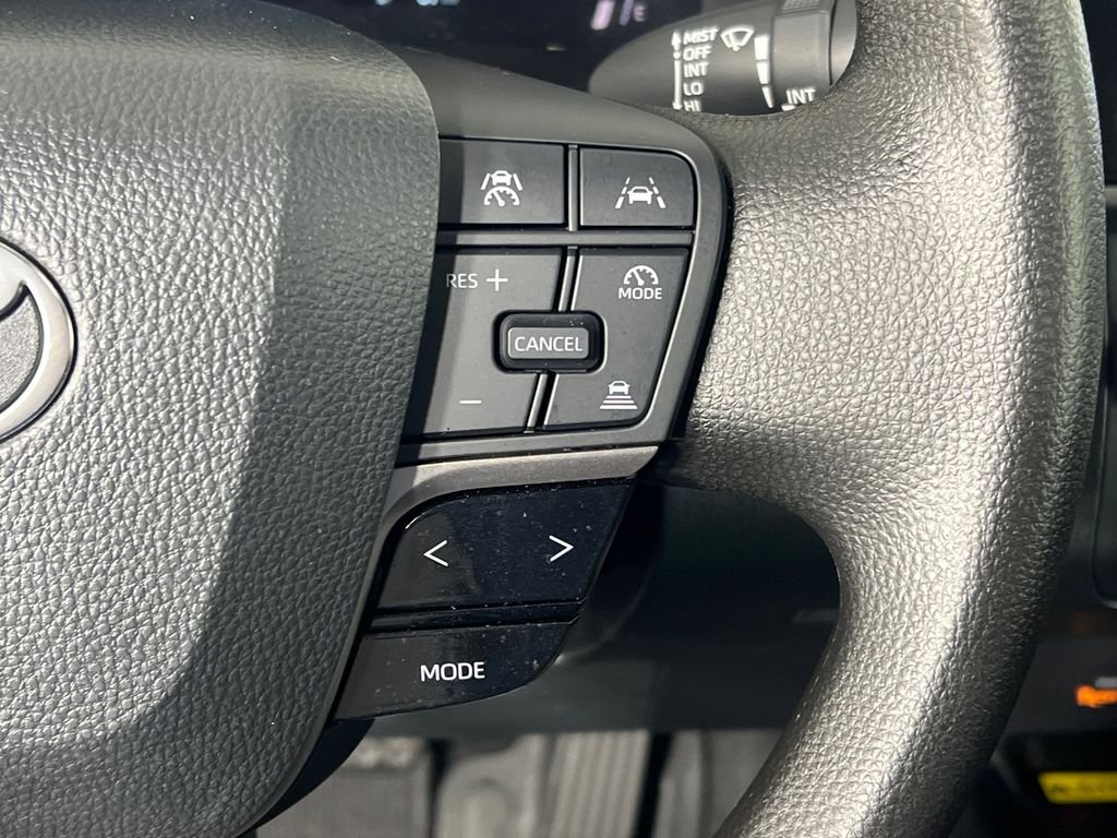 2025 Toyota Camry LE - Photo 25