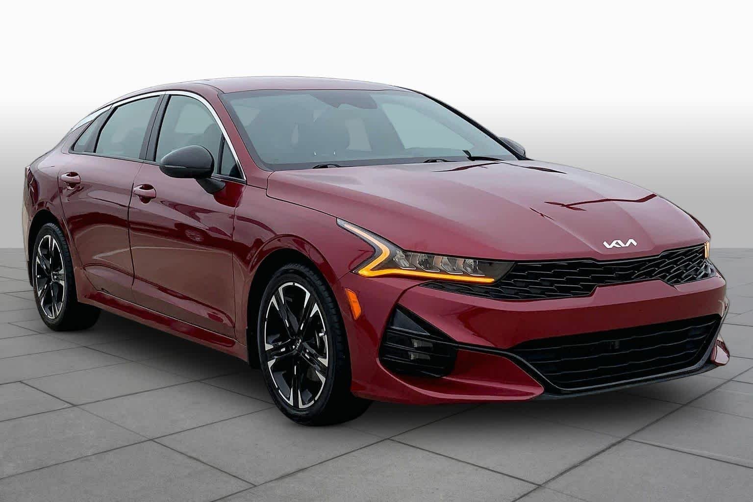 Used 2023 Passion Red Kia GT-Line image 3
