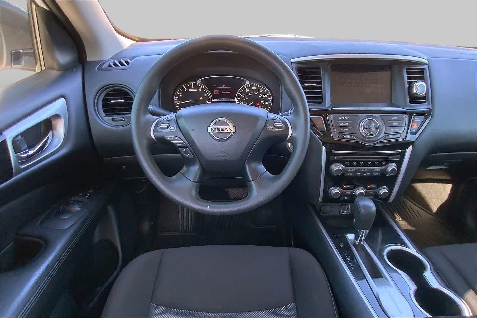 Used 2020 Glacier White Nissan S image 6