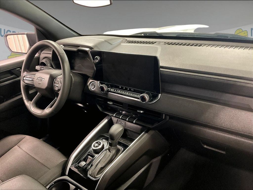 Used 2025 White Chevrolet Trail Boss image 14