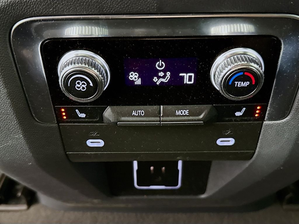 Used 2021 Green GMC Denali image 26