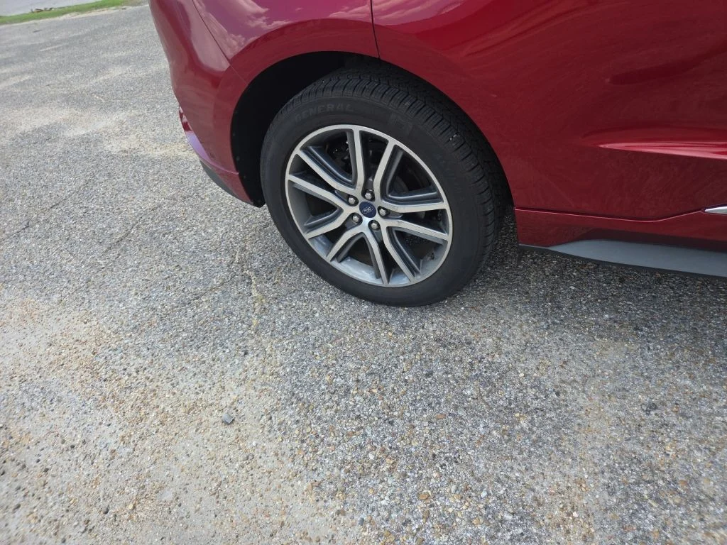 Used 2019 Ruby Red Metallic Ford Titanium image 18