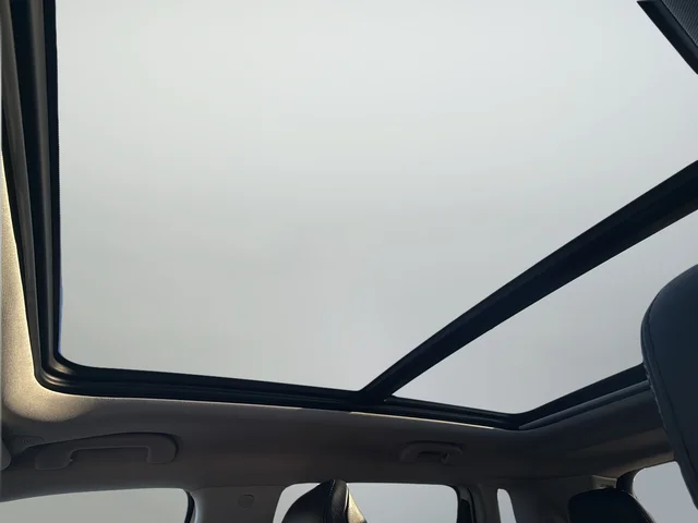 Used 2022 White Jeep Trailhawk image 19