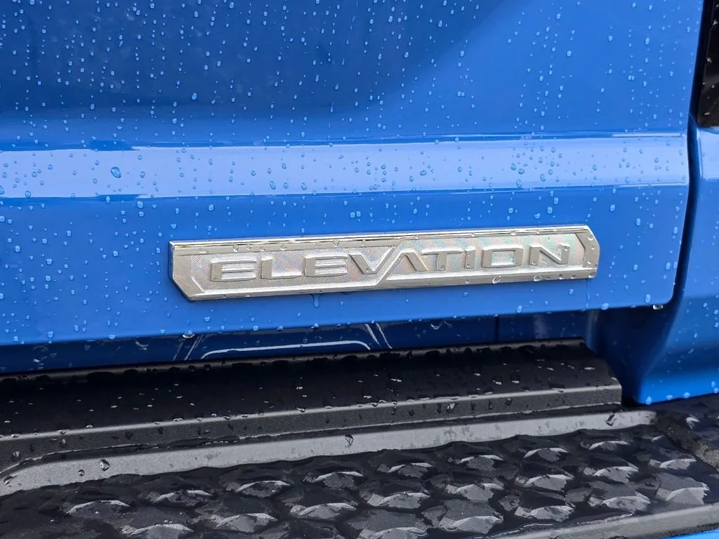 New 2026 Rapids Metallic GMC Elevation image 31