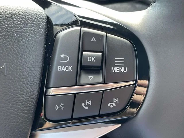 New 2026 Space White Metallic Ford Platinum™ image 23
