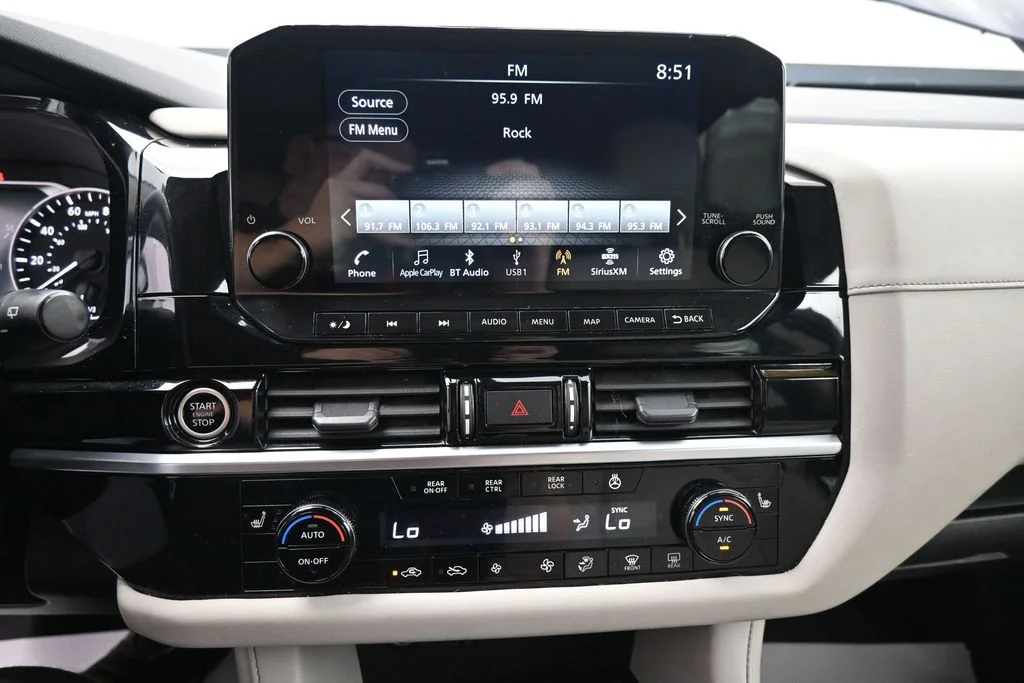Used 2023 Blue Nissan SL image 19