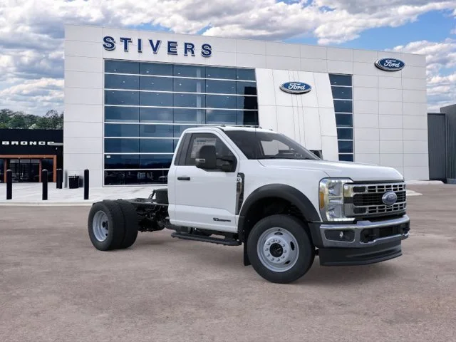 2026 Ford F-450 Super Duty Chassis Cab XL