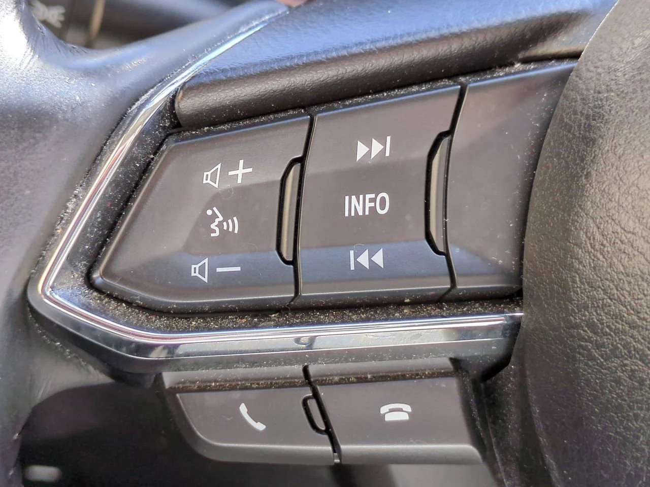 Used 2019 Snowflake White Pearl Mica Mazda Sport image 20