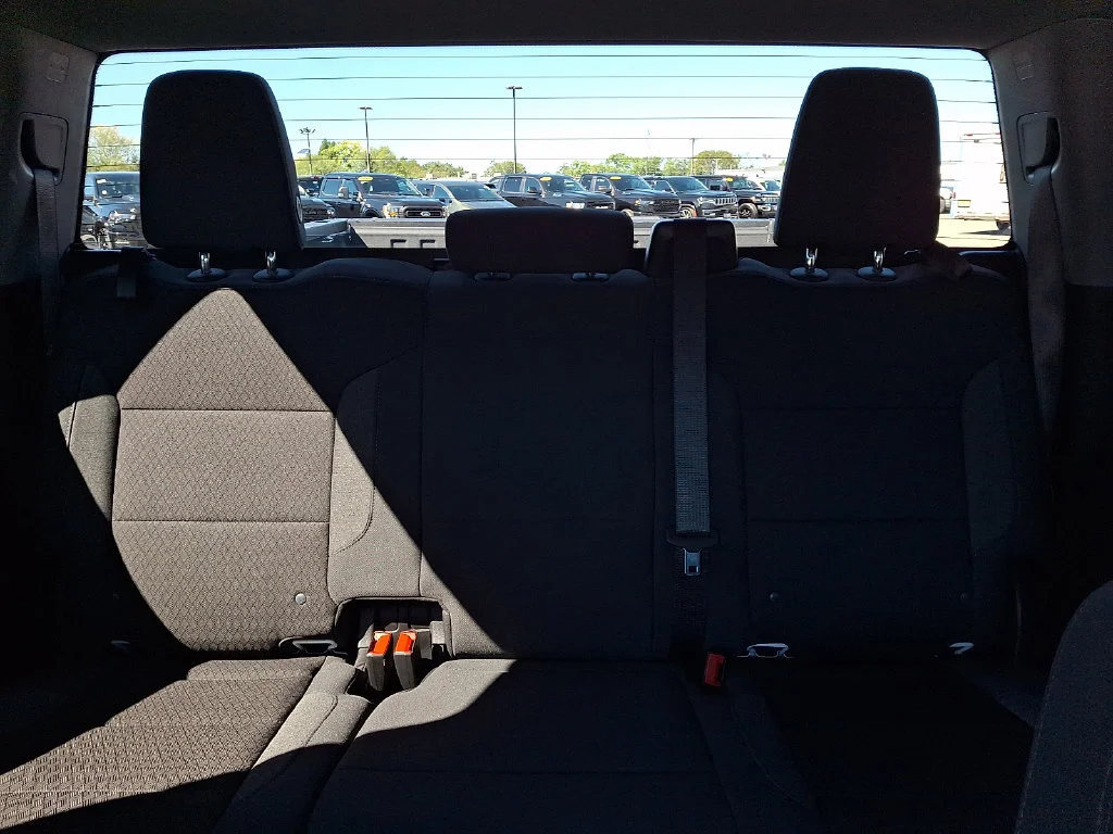 Used 2026 Summit White Chevrolet RST image 20