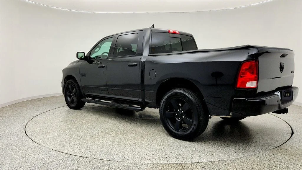 Used 2018 Brilliant Black Crystal Pearlcoat Ram Big Horn 4x4 Crew Cab 5