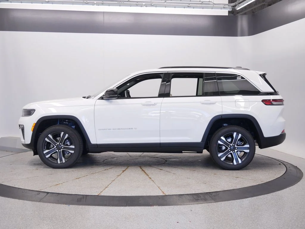 New 2027 Bright White Clearcoat Jeep Limited image 2