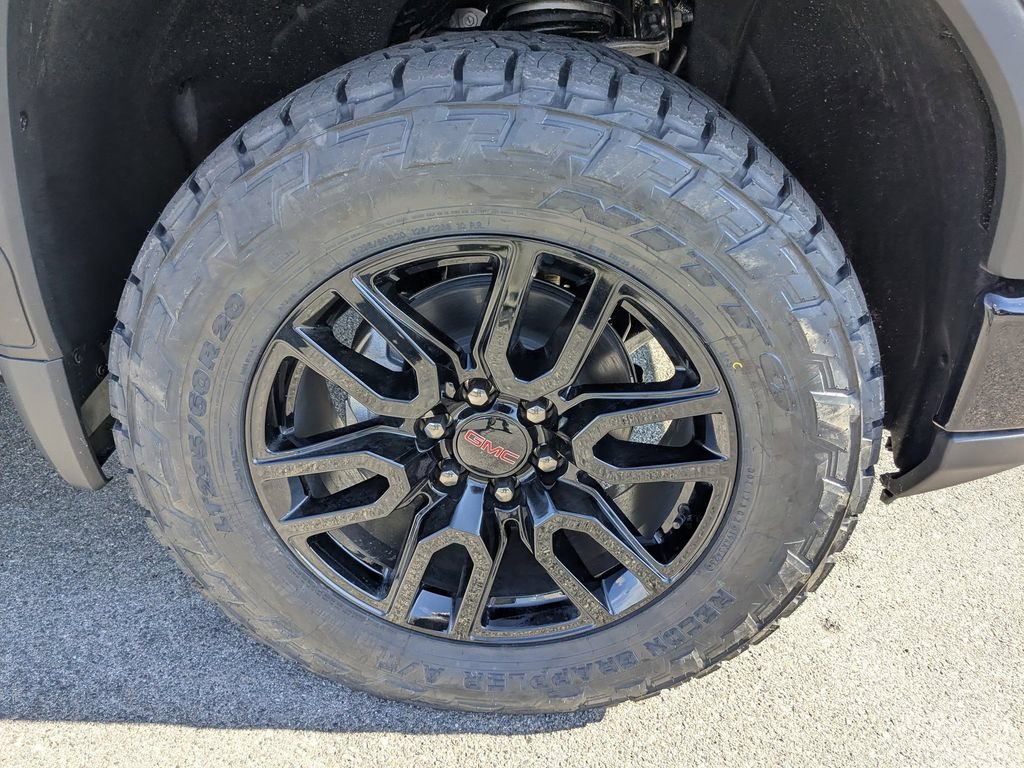 New 2026 Onyx Black GMC Elevation image 11