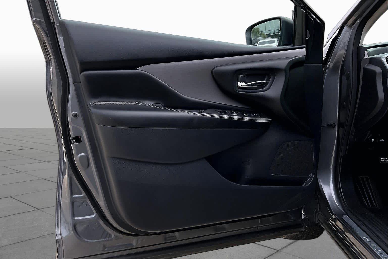 Used 2023 Gun Metallic Nissan SV image 21