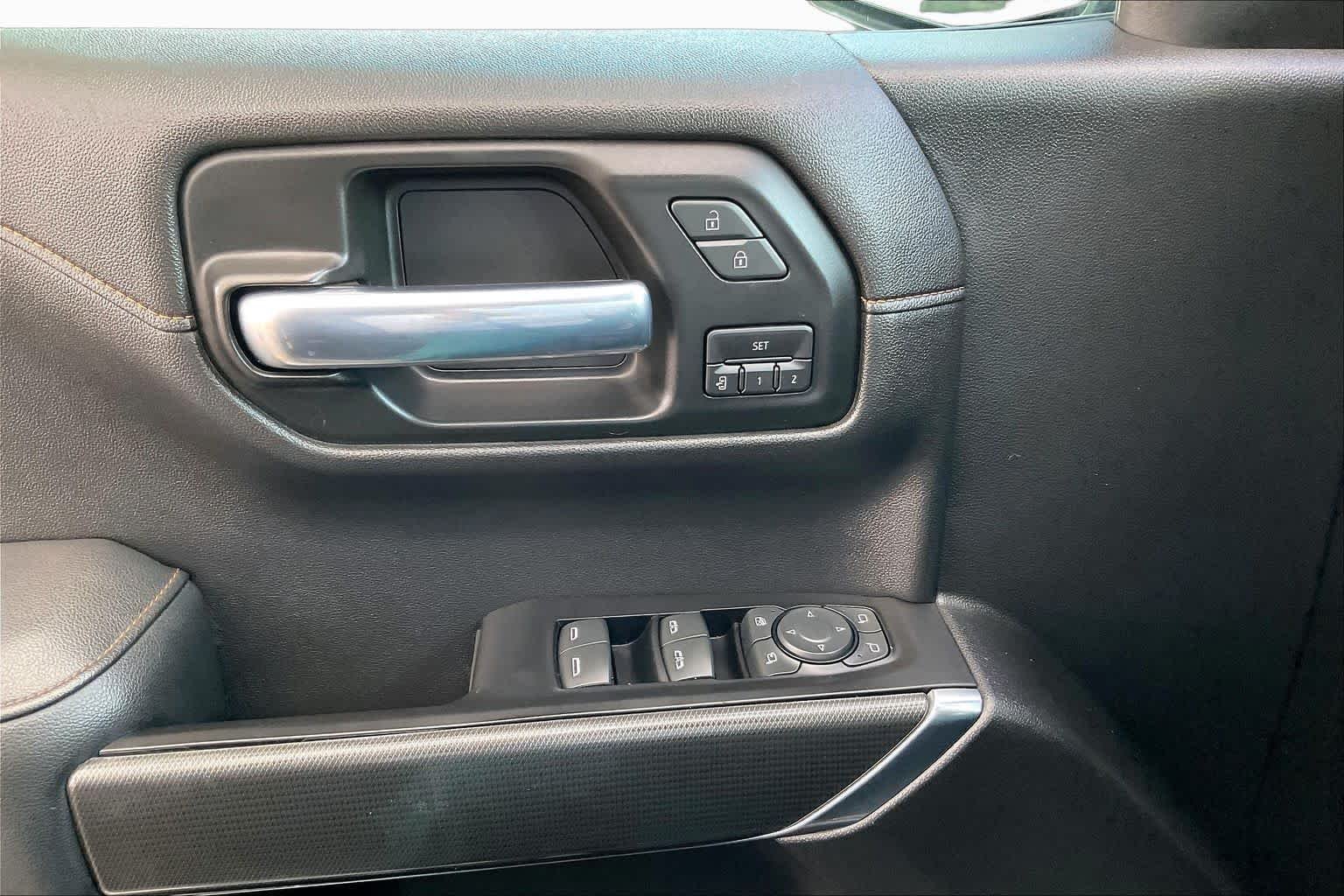 Used 2020 Carbon Black Metallic GMC AT4 image 22