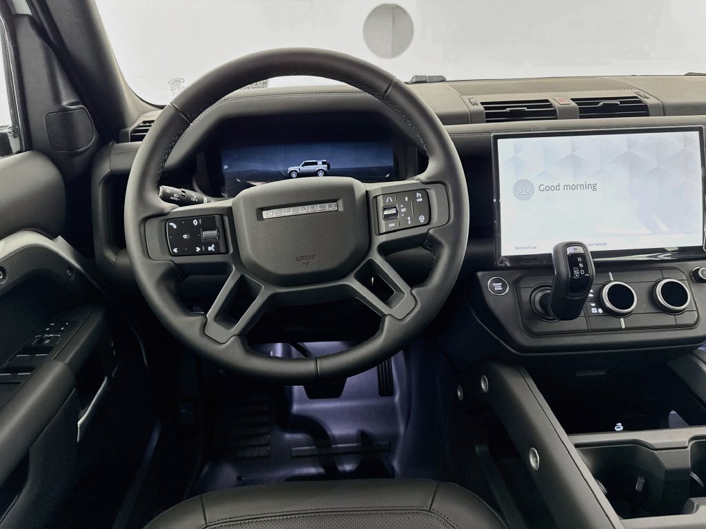 New 2026 Fuji White Land Rover X-Dynamic SE image 34