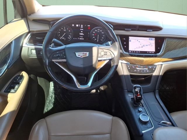 Used 2020 Black Cadillac Sport image 13