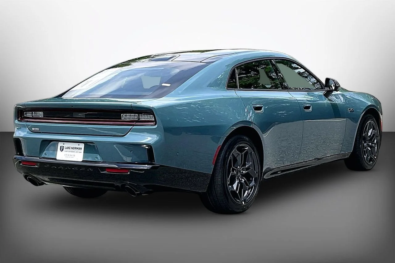 New 2026 Pitch Black Dodge R/T Plus image 8