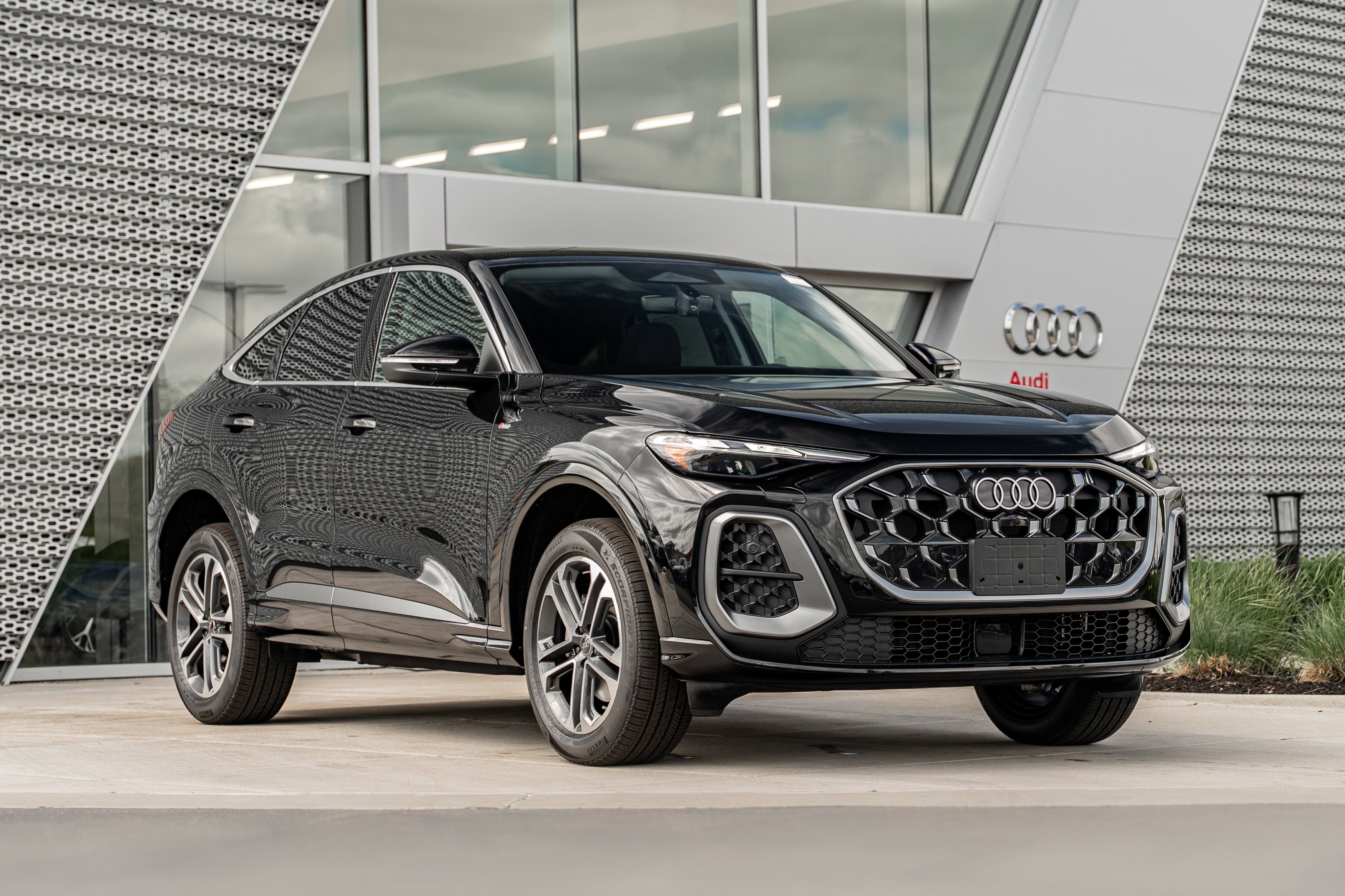 2026 Audi Q5 Sportback Premium quattro's photo