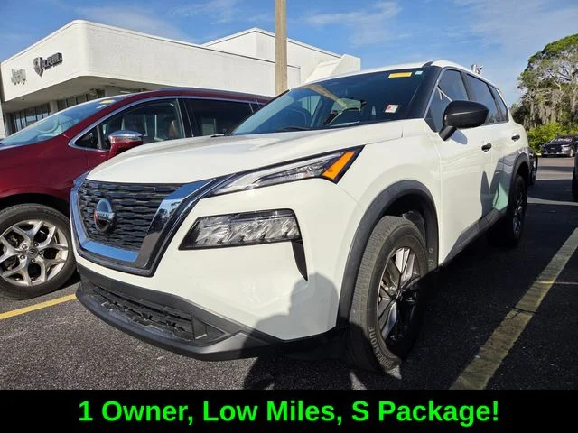 Used 2021 White Nissan S image 3