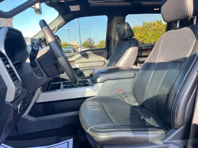 Used 2022  Ford  image 33