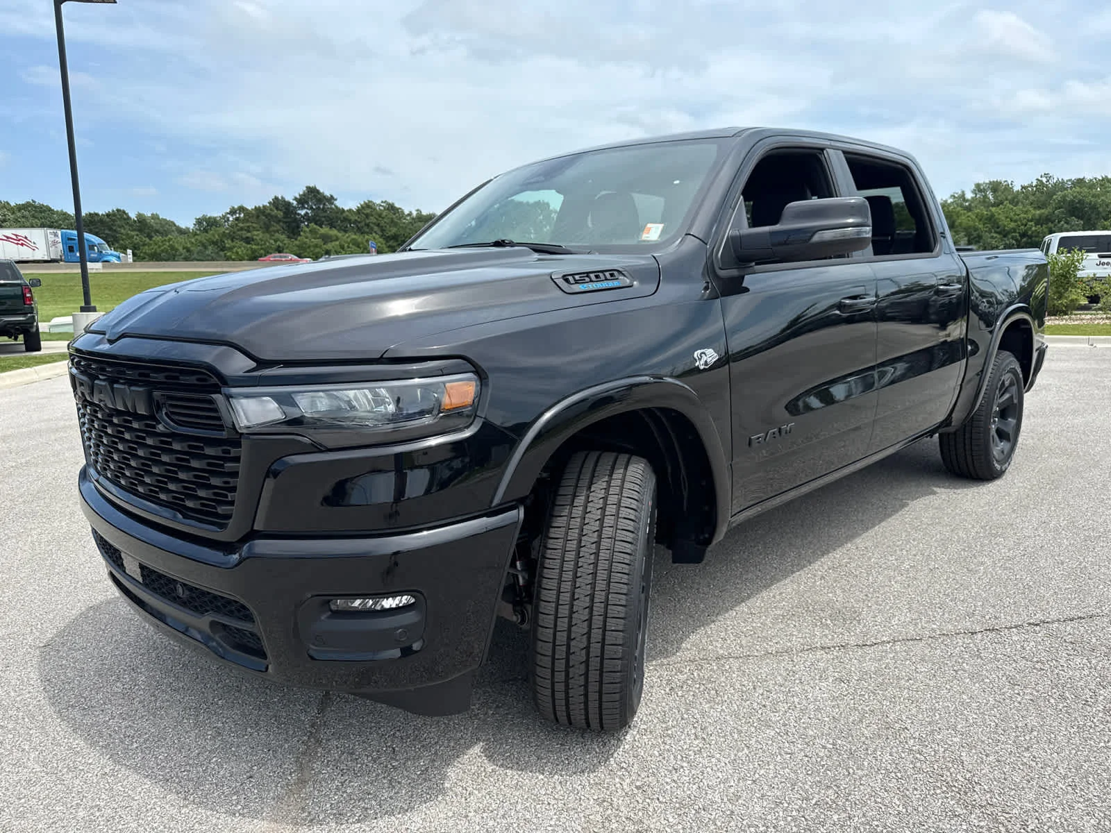 New 2026 Diamond Black Crystal Pearl-Coat Exterior Paint RAM Big Horn image 4