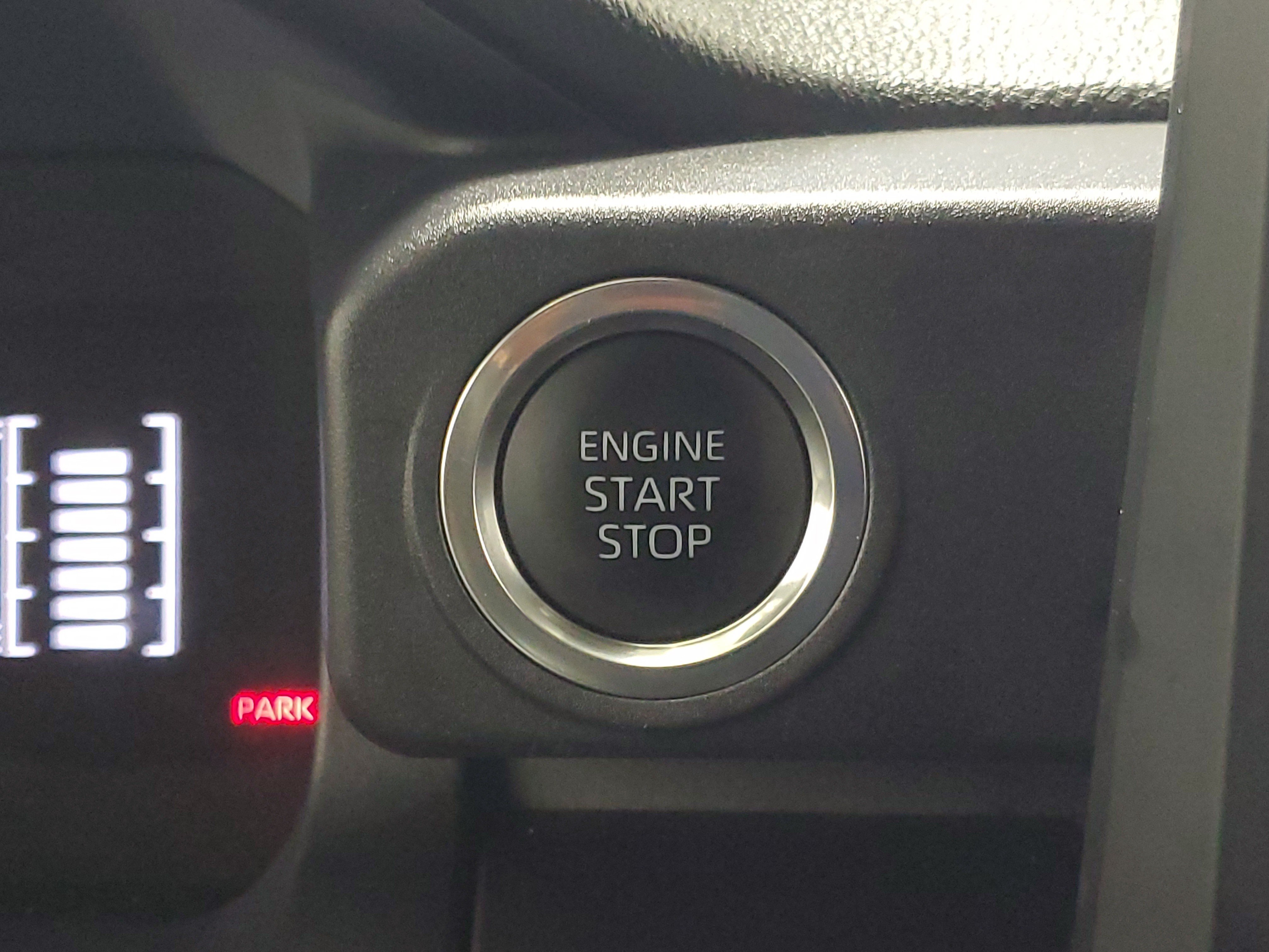 Used 2025 White Toyota SR5 image 26