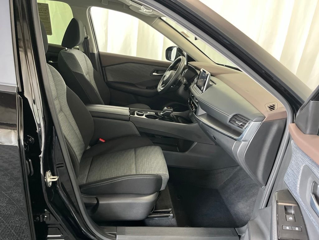 Used 2023 Black Nissan SV image 20
