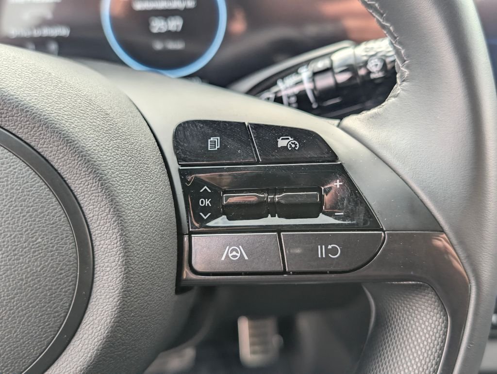 2025 Hyundai Elantra Blue - Photo 24