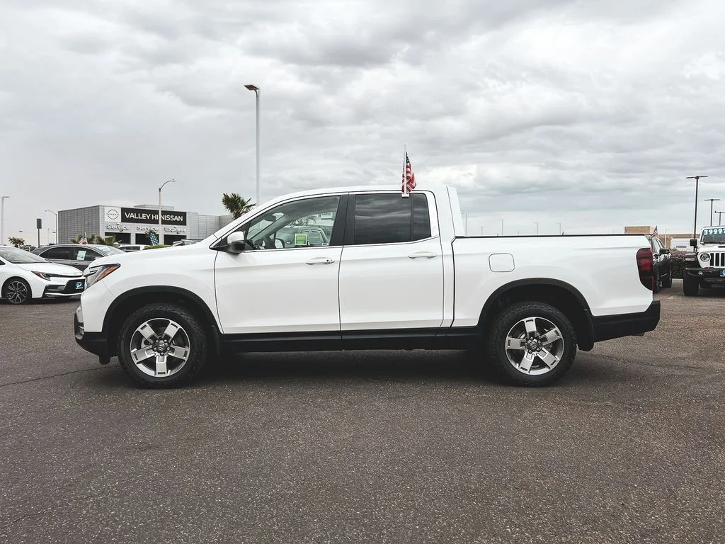 New 2026 Platinum White Pearl Honda RTL image 4