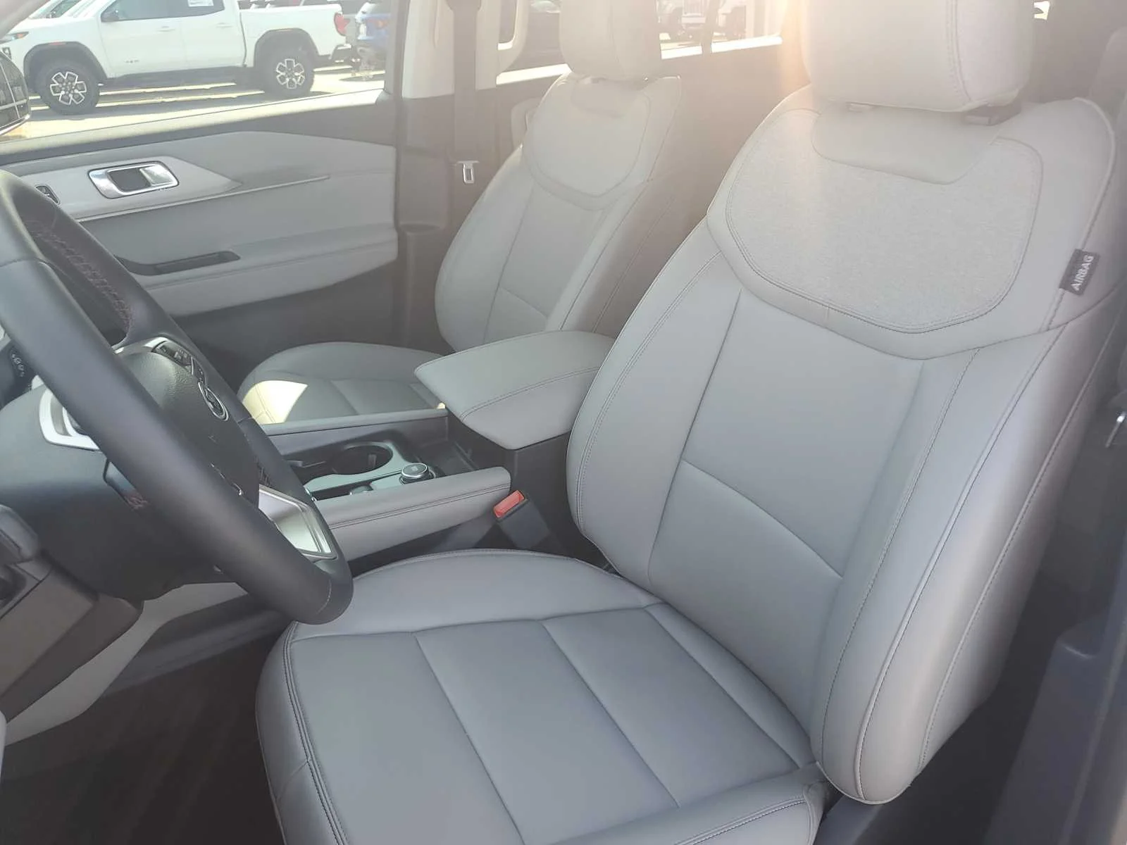 Used 2025 Star White Metallic Tri- Ford Active image 19