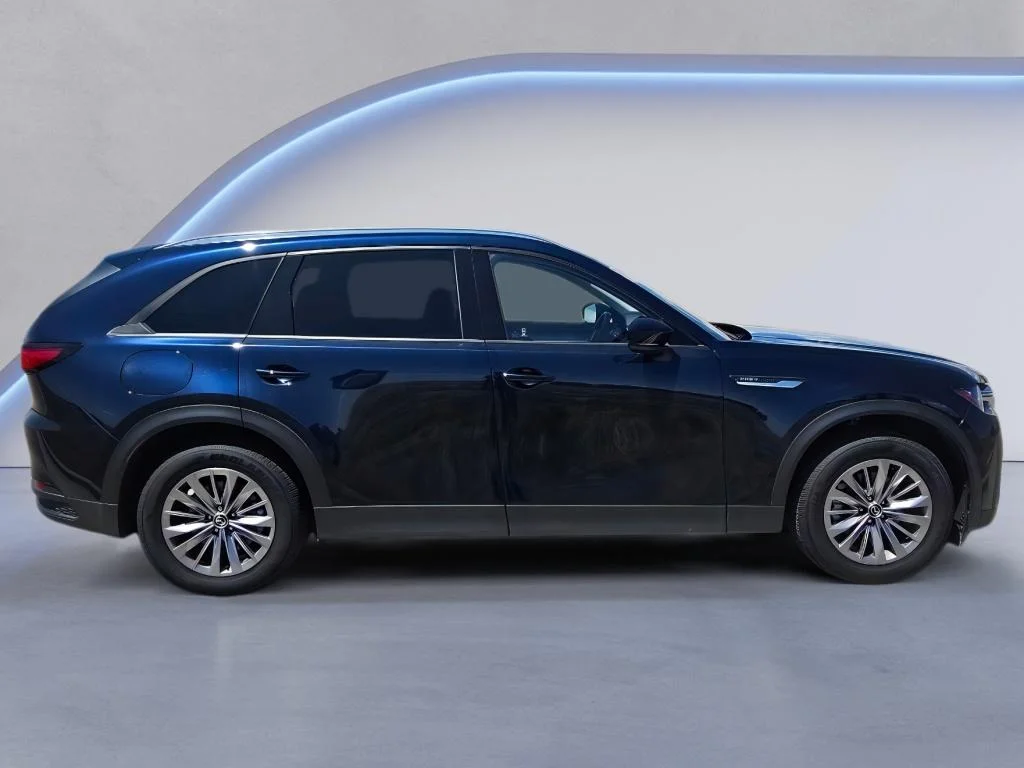 Used 2025 Deep Crystal Blue Mica Mazda Preferred Package image 6