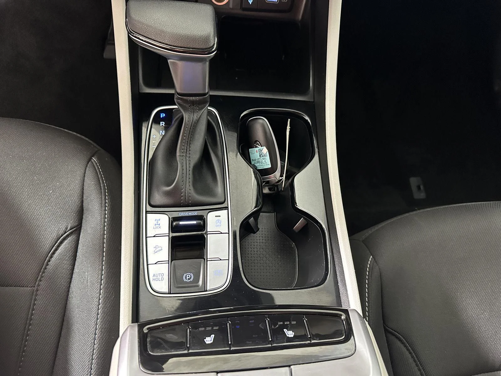 Used 2023 Phantom Black Hyundai SEL image 19