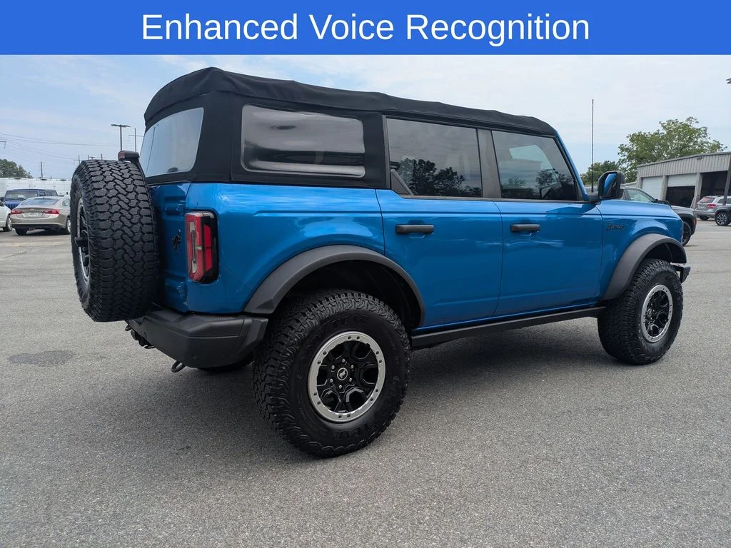 Used 2022 Blue Ford Badlands image 4