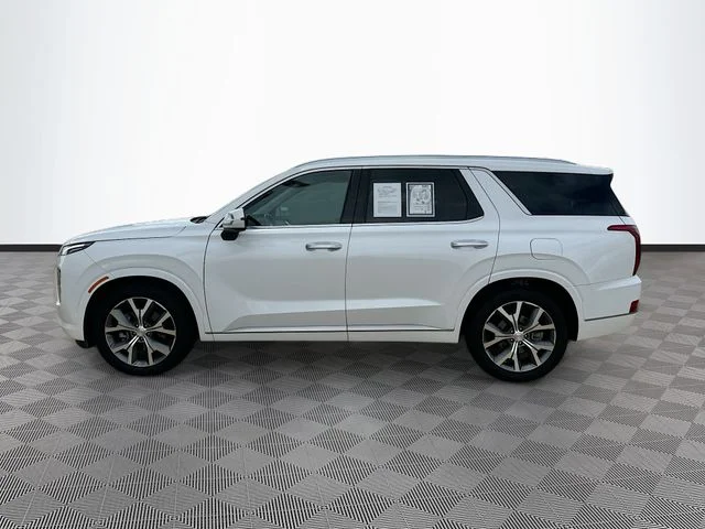 Used 2021 White Hyundai Limited image 4