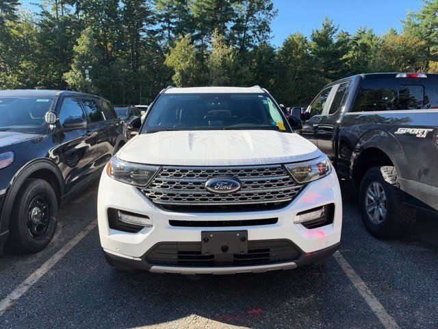 Used 2023 White Metallic Ford Limited image 2
