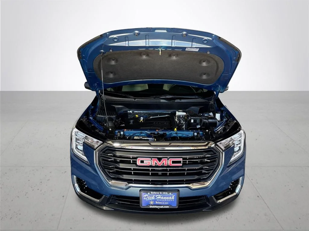 Used 2024 Blue GMC SLE image 21