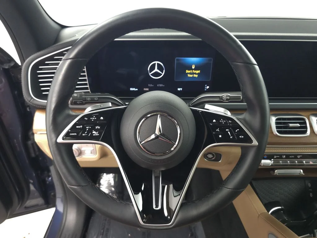 Used 2025 Twilight Blue Metallic Mercedes-Benz GLE 450e image 12