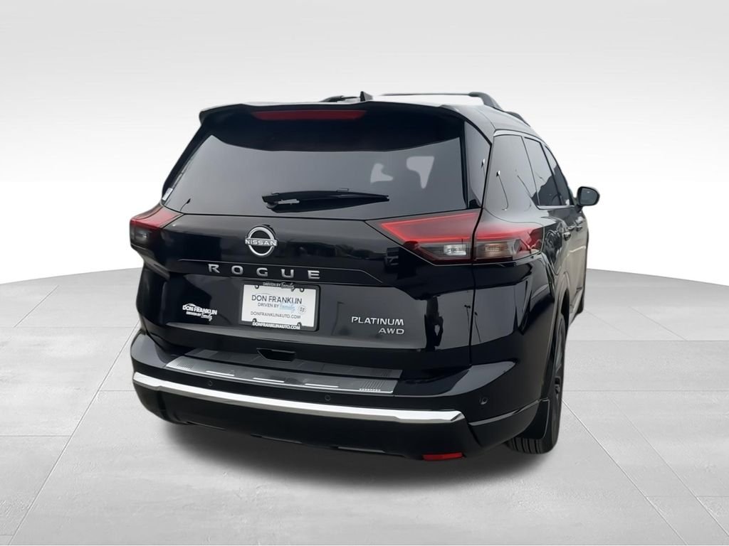 2026 Nissan Rogue Platinum - Photo 8