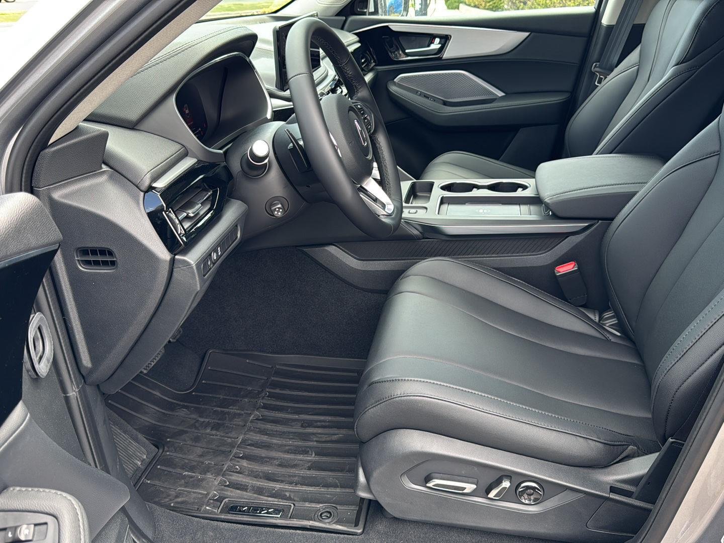 New 2026 Solar Silver Metallic Acura SH-AWD image 28