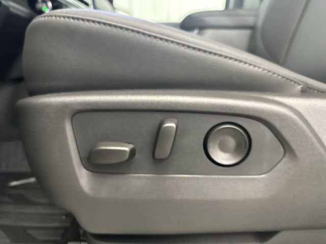 2026 GMC Sierra 1500 SLT - Photo 15